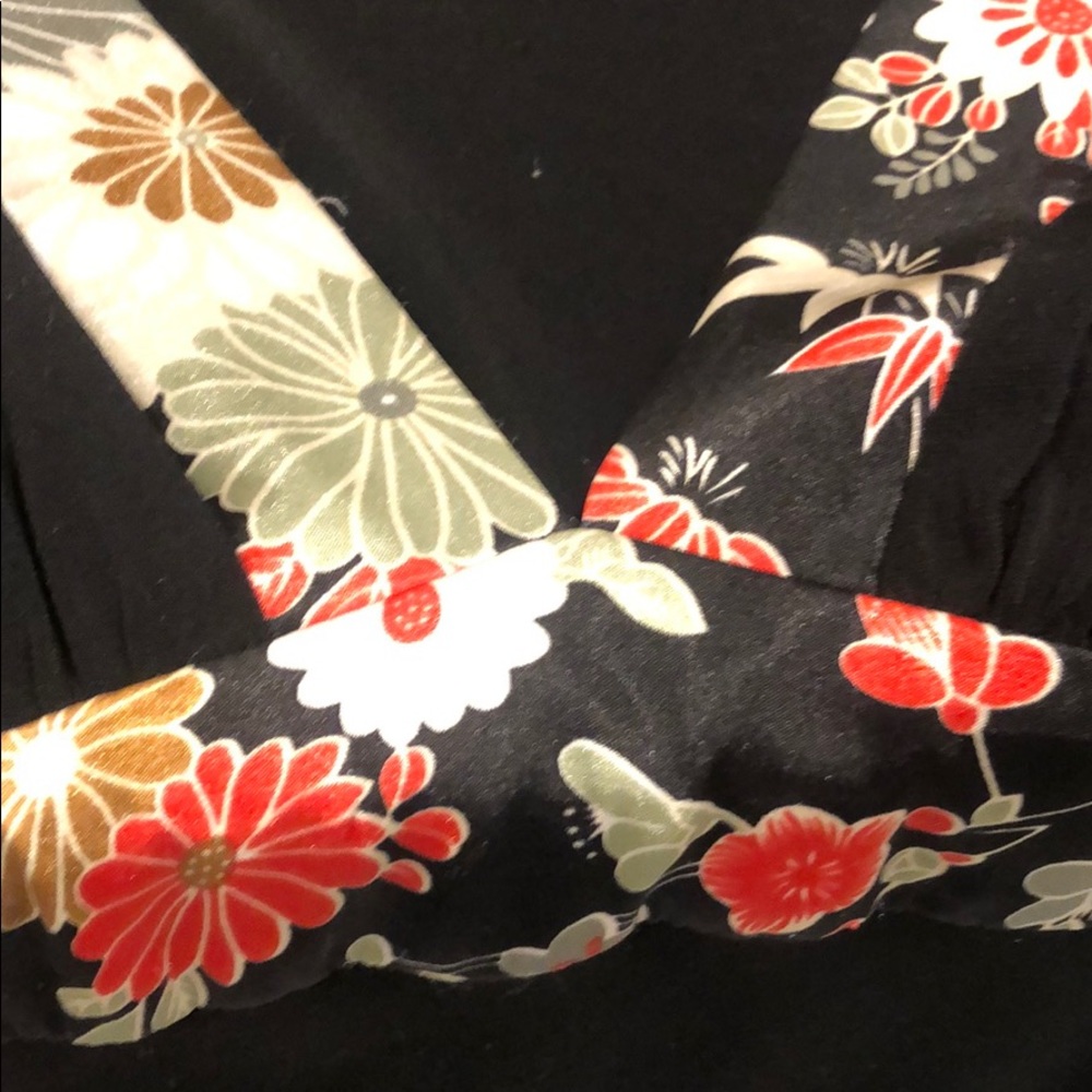 Dress - Picture 8 of 8